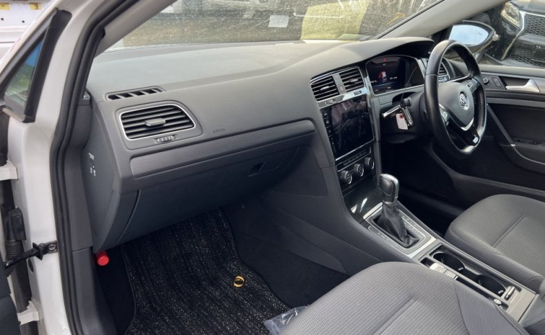 VOLKSWAGEN GOLF VARIANT TSI COMFORT 2019