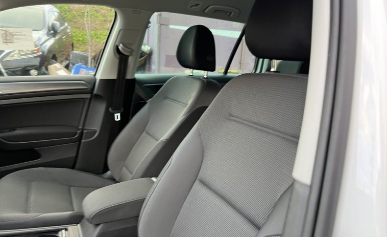 VOLKSWAGEN GOLF VARIANT TSI COMFORT 2019