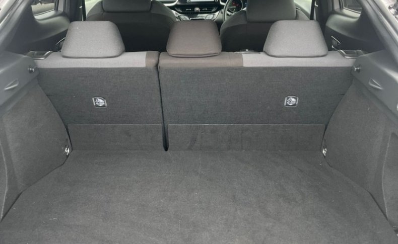 TOYOTA C-HR 1.2 S-T 2019/10