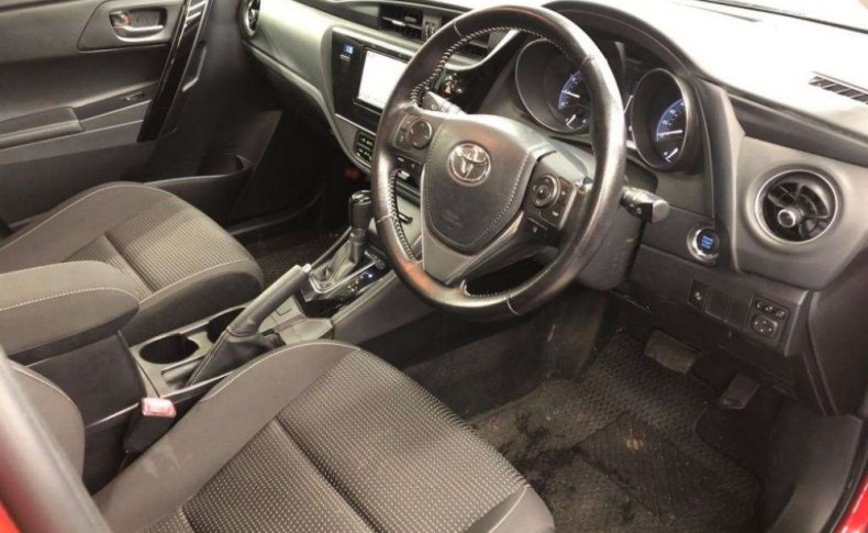 TOYOTA AURIS 150X S Package 2015
