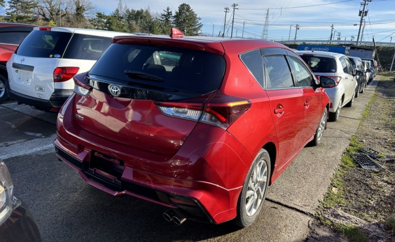 TOYOTA AURIS 150X S Package 2015