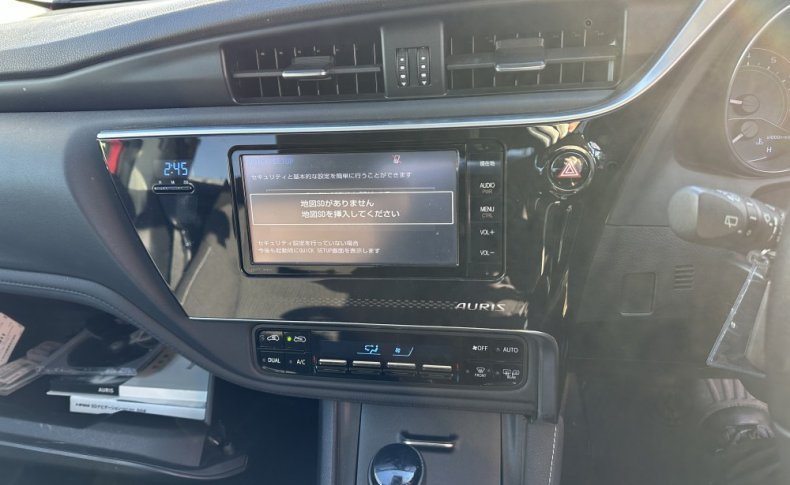 TOYOTA AURIS 150X S Package 2015
