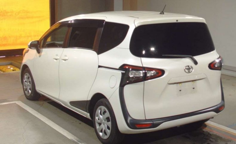 TOYOTA SIENTA G 2015