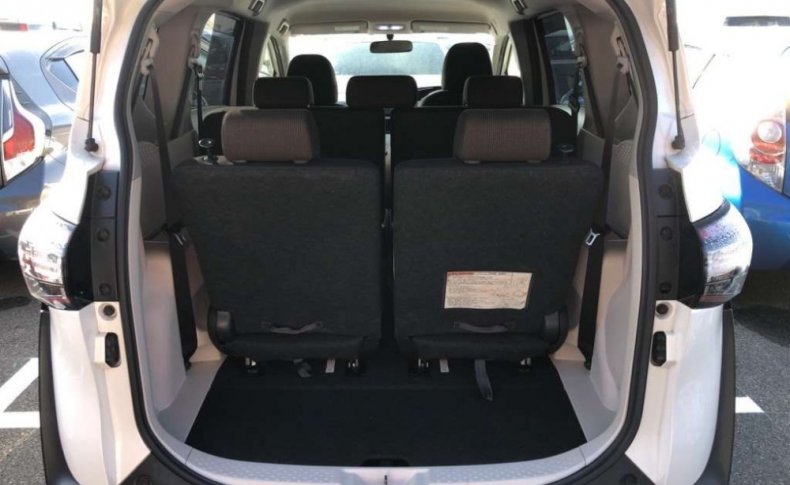 TOYOTA SIENTA G 2015