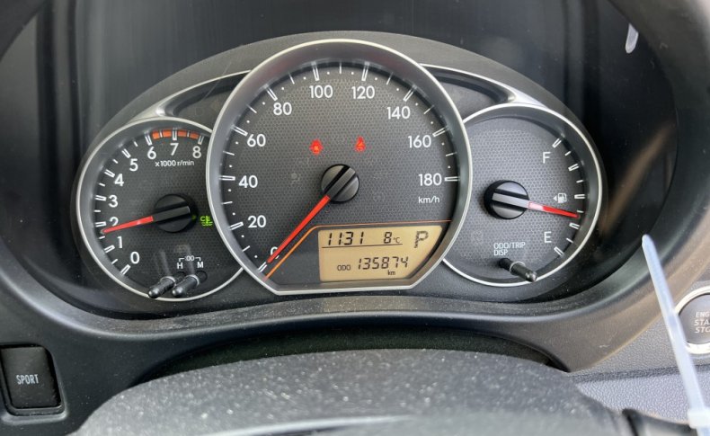 TOYOTA RACTIS G 4WD 2010