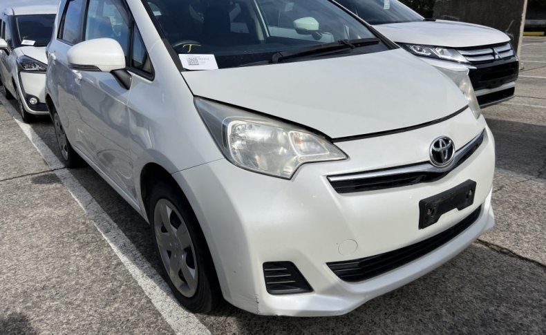 TOYOTA RACTIS G 4WD 2010