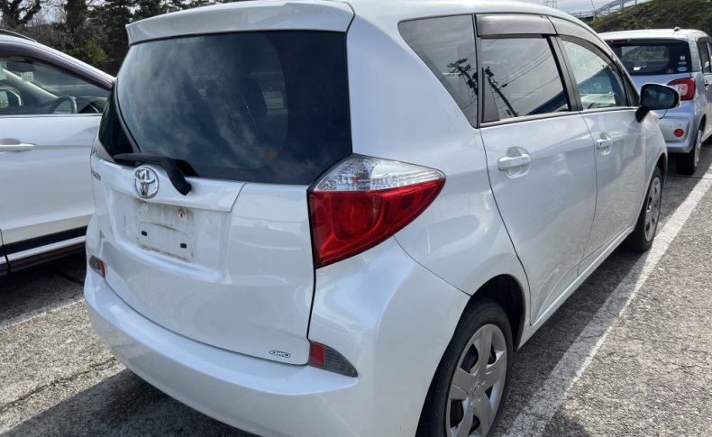 TOYOTA RACTIS G 4WD 2010