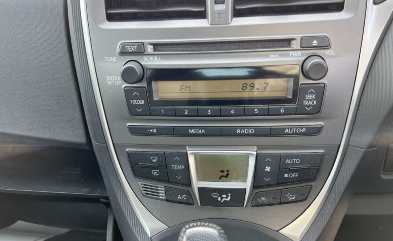 TOYOTA RACTIS G 4WD 2010