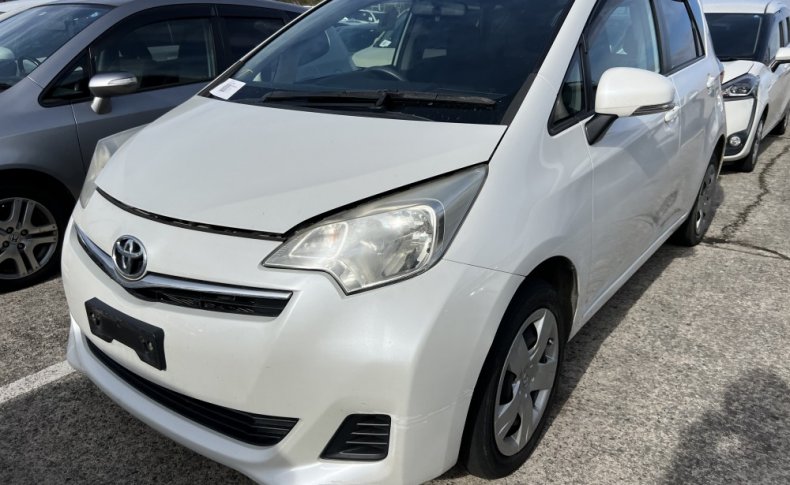 TOYOTA RACTIS G 4WD 2010