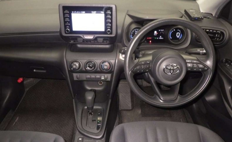 TOYOTA YARIS CROSS X 2020