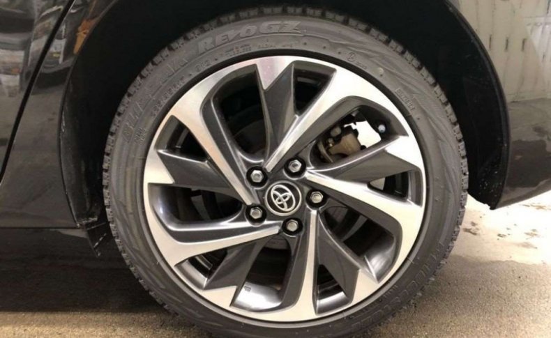 TOYOTA AURIS 120T 2015