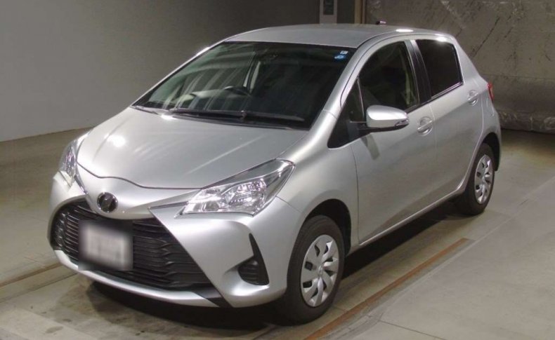 TOYOTA VITZ F 4WD 2018