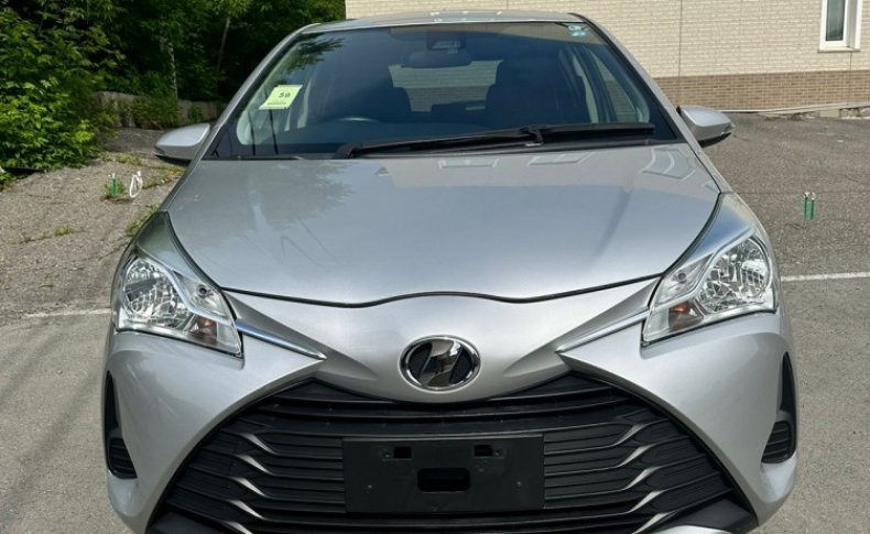 TOYOTA VITZ F 4WD 2018