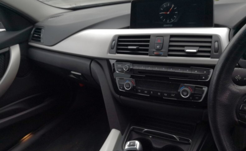 BMW 3 SERIES 318 I 2017