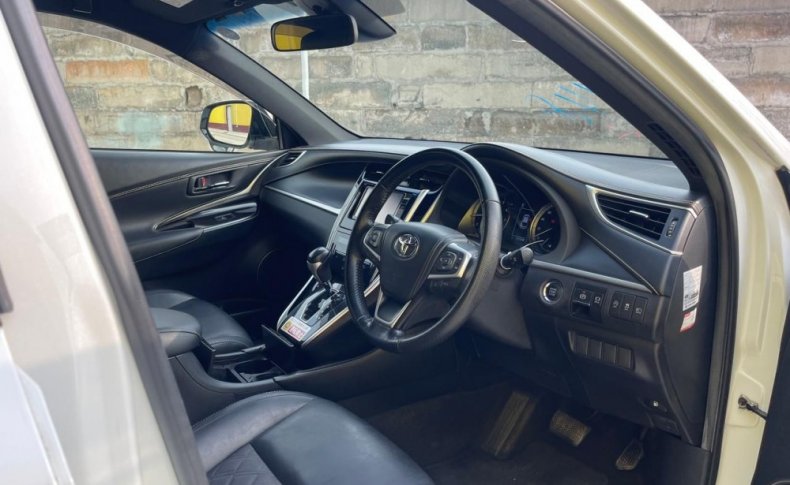 TOYOTA HARRIER Elegance 4WD 2018