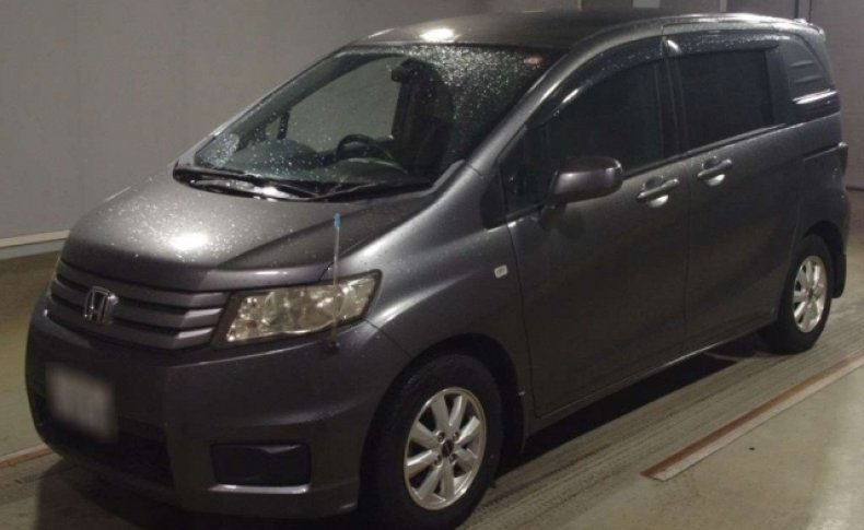 HONDA FREED SPIKE G 2010