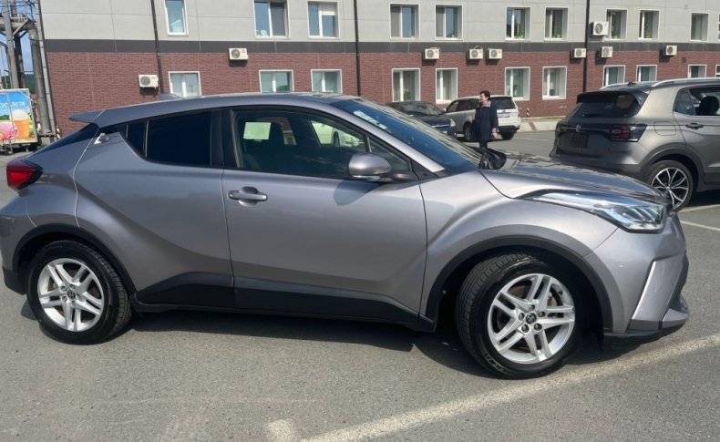 TOYOTA C-HR S-T 2020
