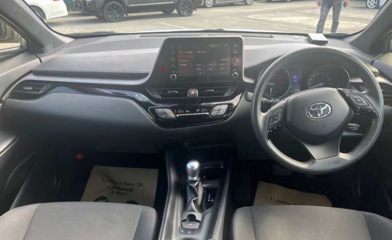 TOYOTA C-HR S-T 2020