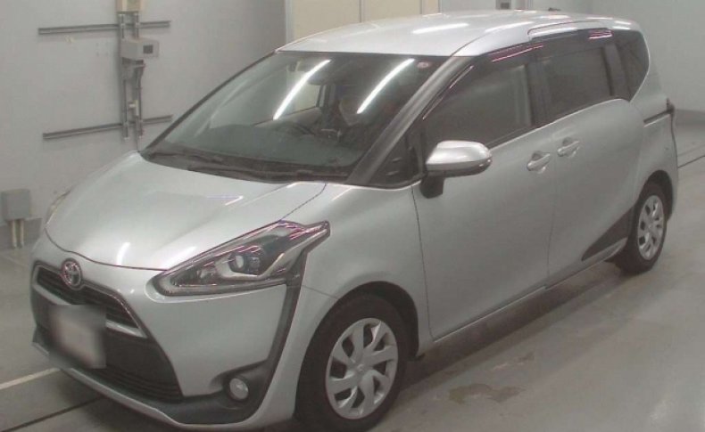 TOYOTA SIENTA G 2015