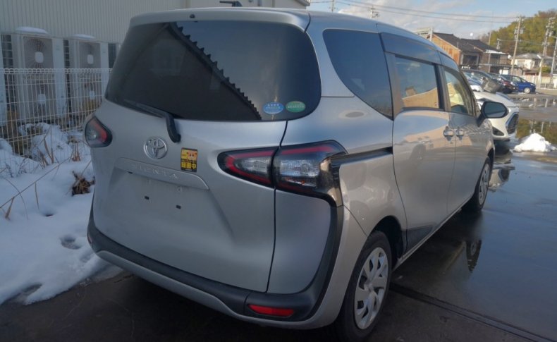 TOYOTA SIENTA G 2015
