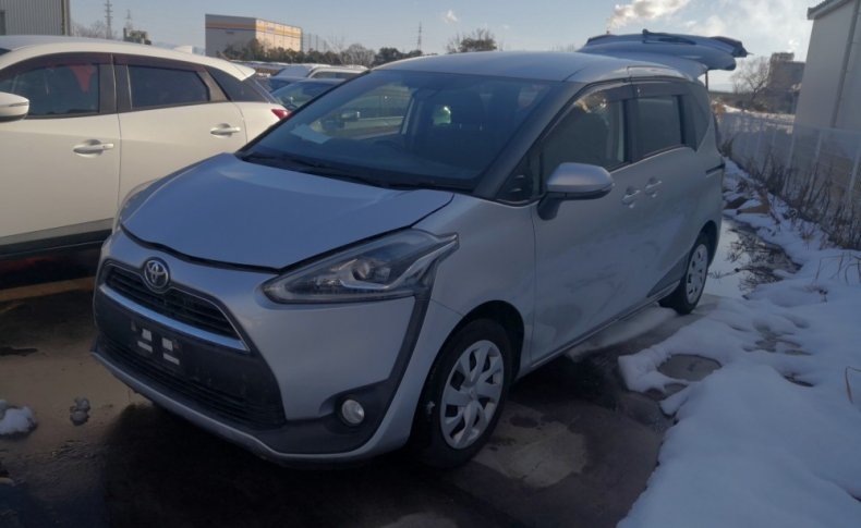 TOYOTA SIENTA G 2015
