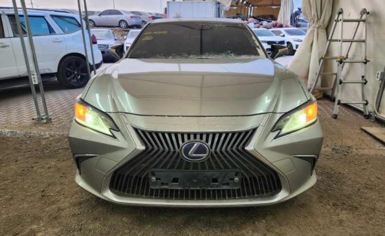 LEXUS ES300H  2020