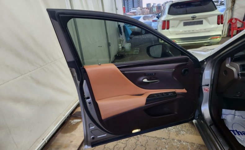 LEXUS ES300H  2020