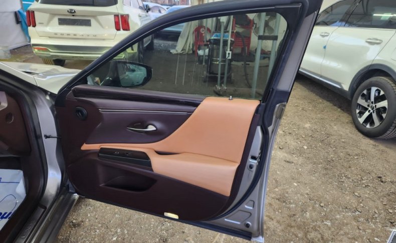 LEXUS ES300H  2020
