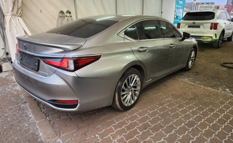 LEXUS ES300H  2020