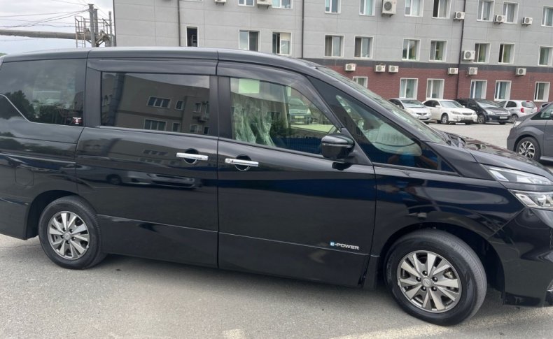 NISSAN SERENA HIGHWAY STAR V 2018