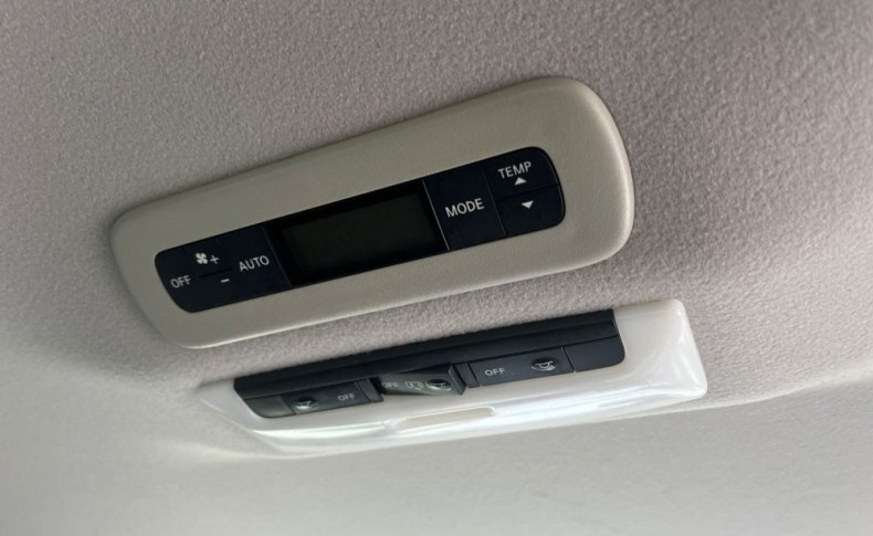 NISSAN SERENA HIGHWAY STAR V 2018