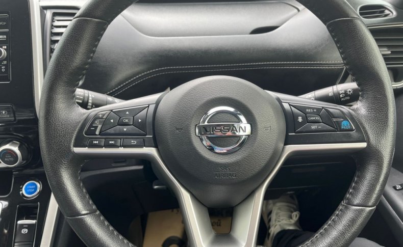 NISSAN SERENA HIGHWAY STAR V 2018