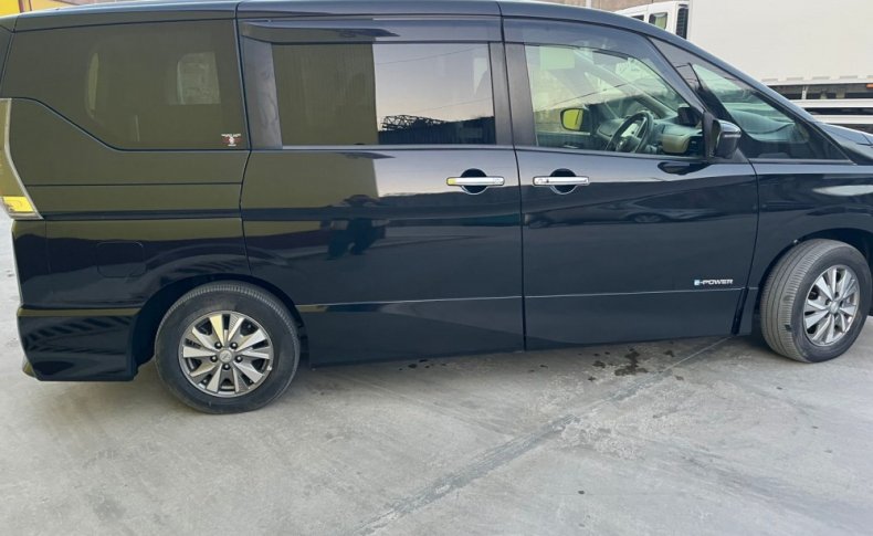 NISSAN SERENA HIGHWAY STAR V 2018