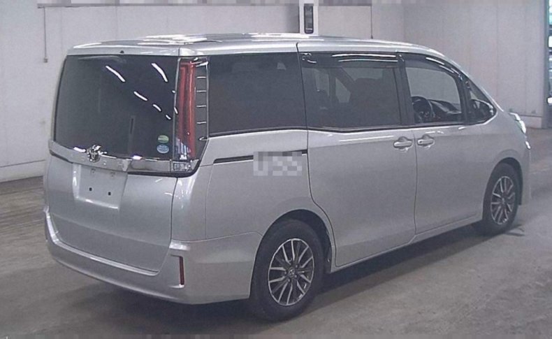 TOYOTA NOAH 2.0 X 2018