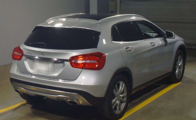 MERCEDES BENZ GLA  2015