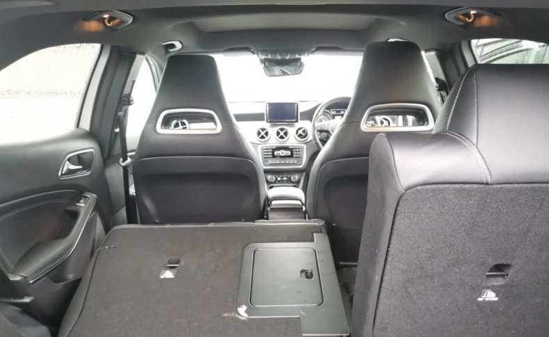 MERCEDES BENZ GLA  2015
