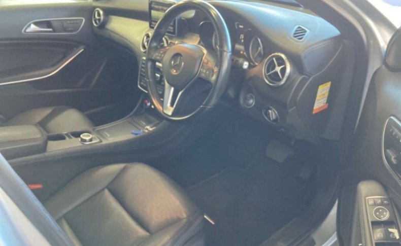 MERCEDES BENZ GLA  2015