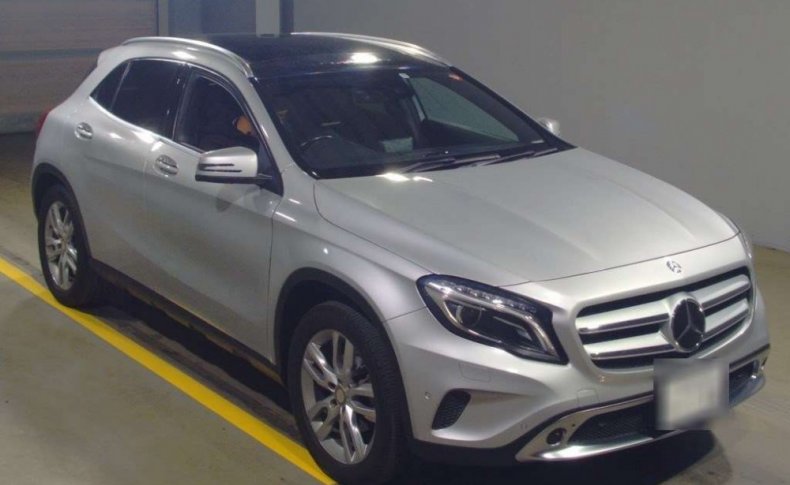 MERCEDES BENZ GLA  2015