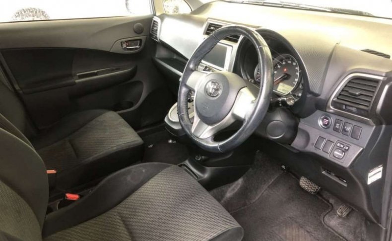 TOYOTA RACTIS G 4WD 2011