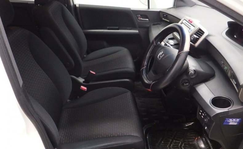 HONDA FREED SPIKE G Just Selection 2011