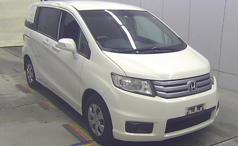HONDA FREED SPIKE G Just Selection 2011