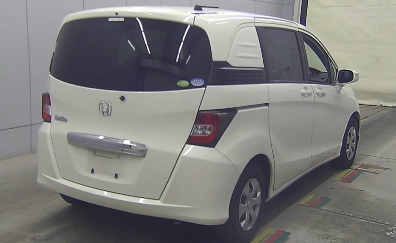 HONDA FREED SPIKE G Just Selection 2011