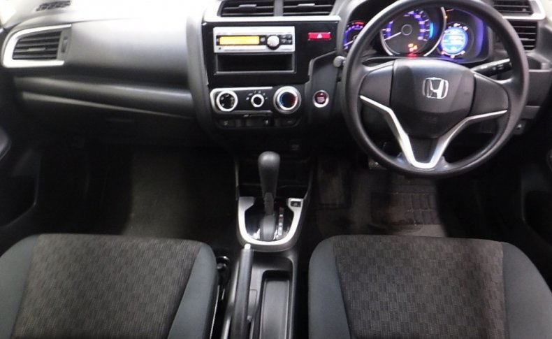 HONDA FIT 13G F Package 2013