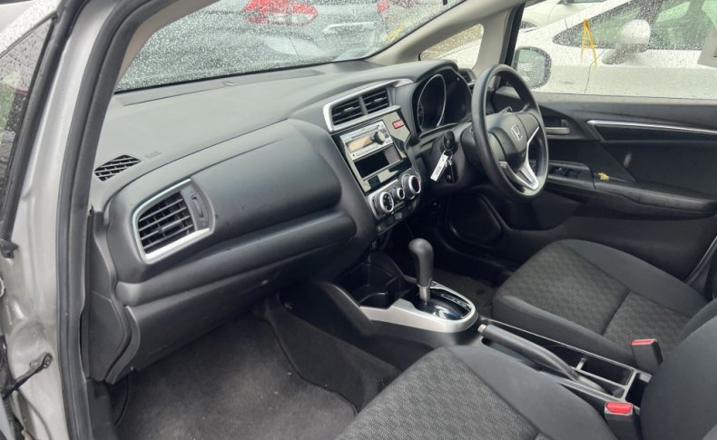 HONDA FIT 13G F Package 2013