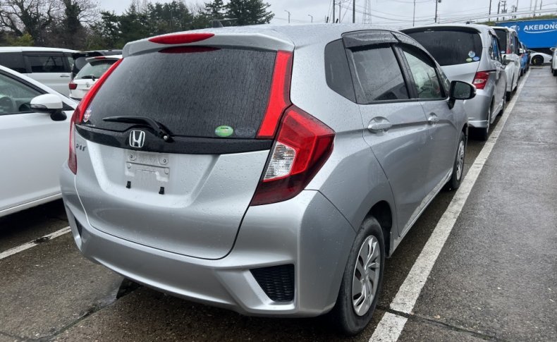 HONDA FIT 13G F Package 2013