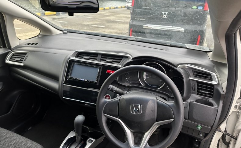 HONDA FIT 13G L Package 2013