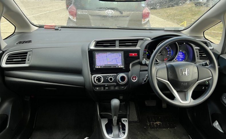 HONDA FIT 13G F Package 2013