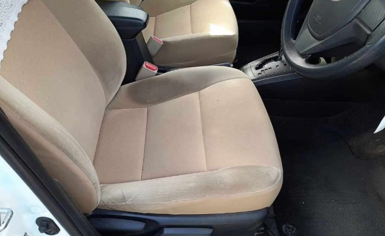 TOYOTA COROLLA AXIO 1.3X 2013