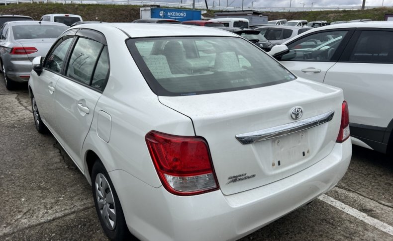 TOYOTA COROLLA AXIO 1.3X 2013
