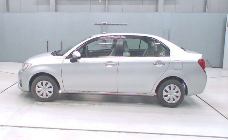 TOYOTA COROLLA AXIO 1.3X G Edition 2013